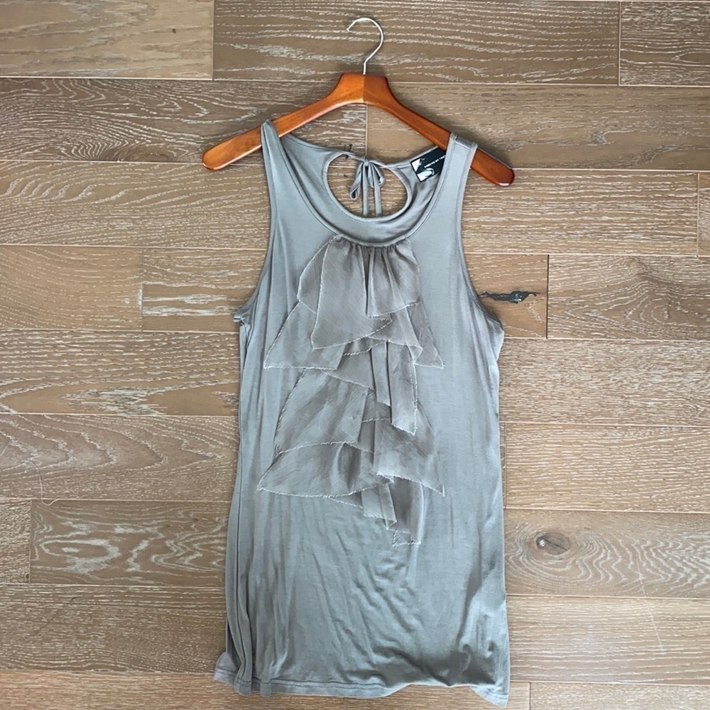 Twelve by Twelve Ruffle Tank | L